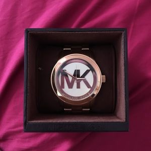 Michael Kors logo watch!
